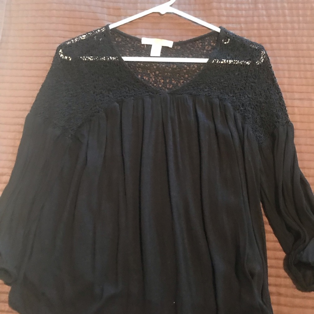 Beautiful black lacey shirt!☺️